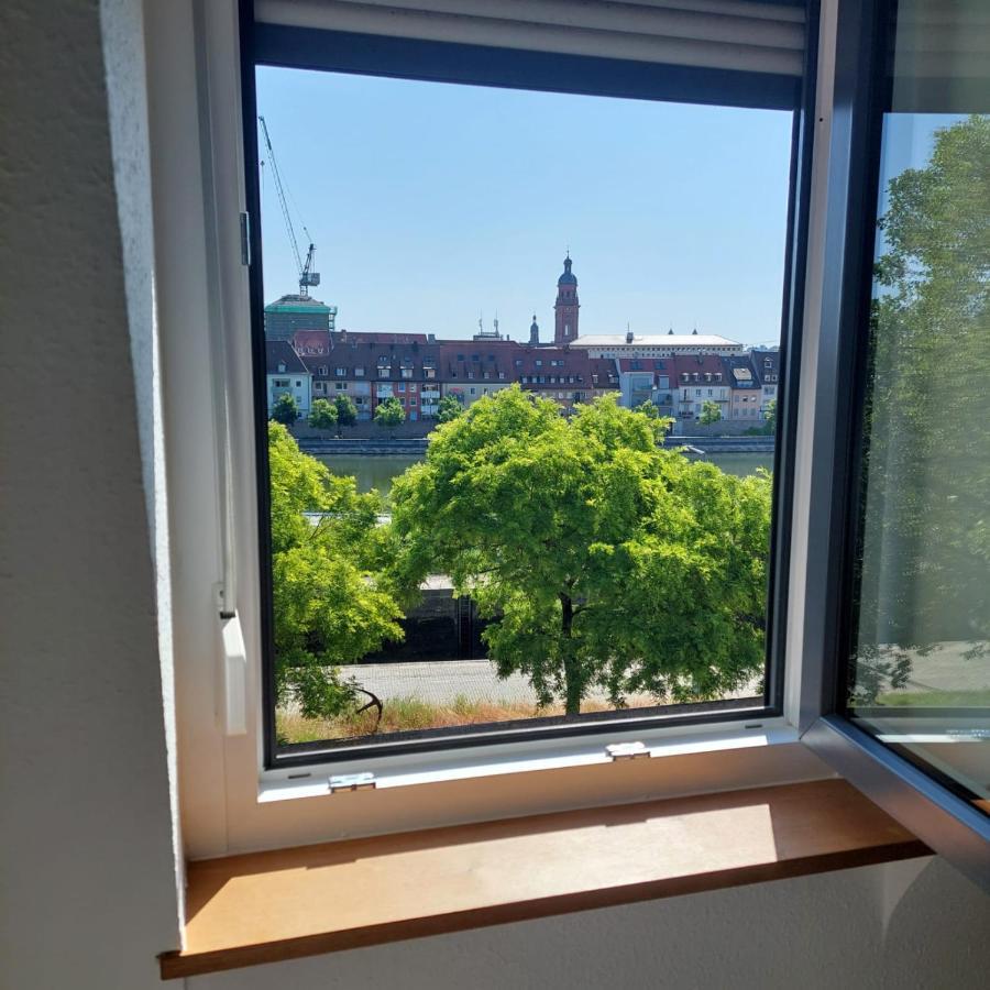 Stilvolle Wohnung Direkt In Der City Wurtzbourg Extérieur photo